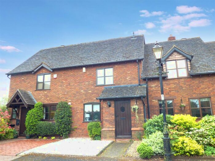 2 Bedroom Terraced House To Rent In Old Town Mews, Stratford-upon-Avon, CV37