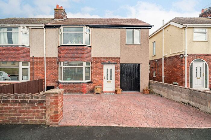 3 Bedroom Semi-detached House For Sale In Sydenham Avenue, Abergele, LL22