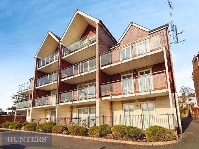 2 Bedroom Flat For Sale In St. Davids Hill, Exeter, EX4