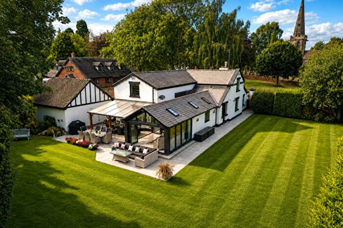 6 Bedroom Detached House For Sale In Burnside, Rolleston On Dove, DE13