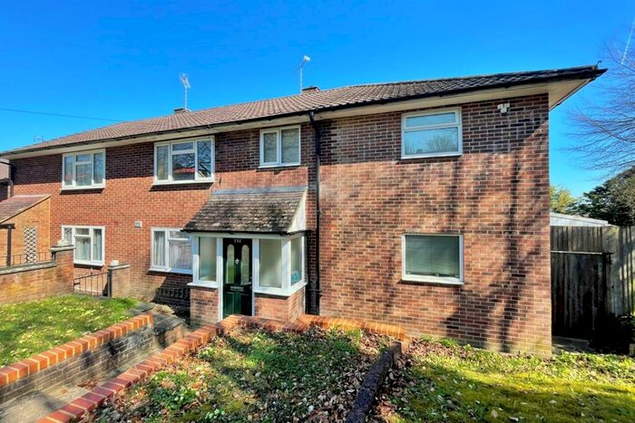 6 Bedroom End Of Terrace House To Rent In Stanmore, SO22