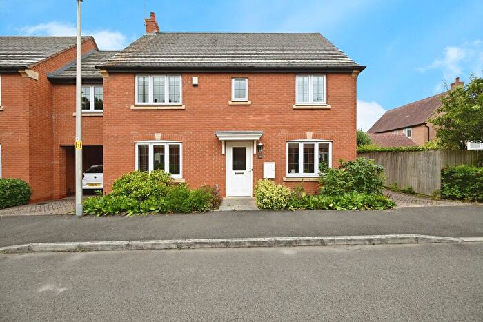 4 Bedroom Detached House To Rent In Old Farm Close, Cawston, CV22