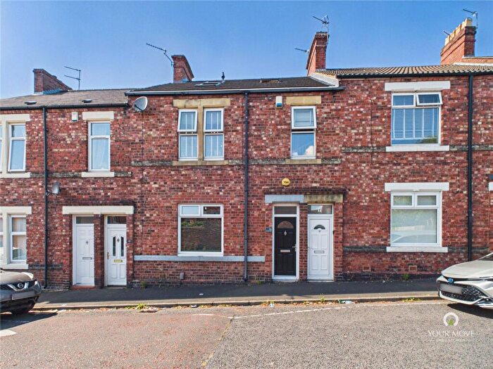 3 Bedroom Maisonette For Sale In Warkworth Street, Lemington, Newcastle Upon Tyne, Tyne And Wear, NE15
