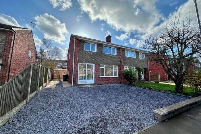 3 Bedroom Property To Rent In Leckhampton Road, Loughborough, LE11