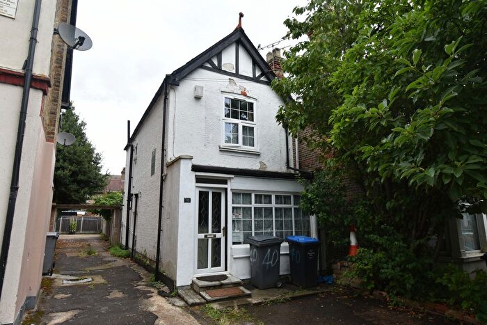 2 Bedroom Detached House For Sale In Wembley, HA0