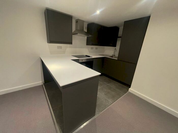 2 Bedroom Duplex To Rent In High Street, Bromsgrove, B61