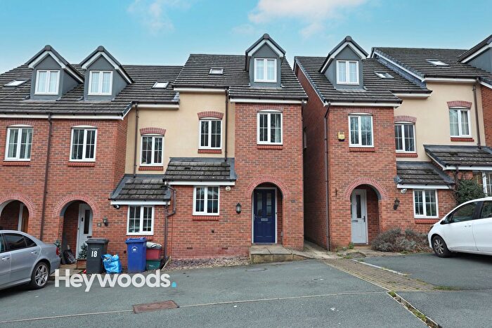 3 Bedroom Town House To Rent In Tansy Way, Newcastle, ST5
