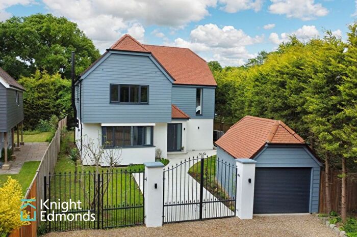 5 Bedroom Detached House For Sale In Warmlake Road, Sutton Valence, ME17