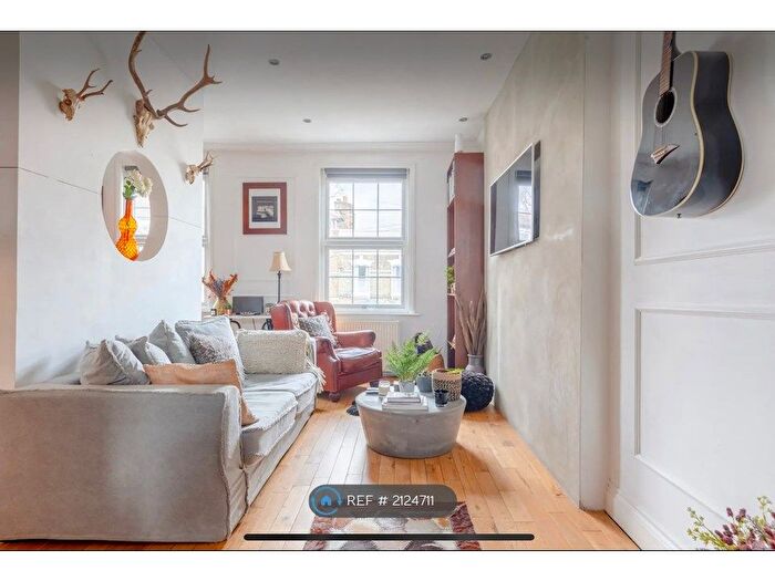 2 Bedroom Flat To Rent In Jenner Road, London, N16