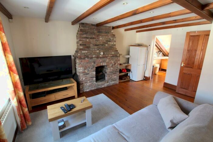 1 Bedroom Flat To Rent In West End, Swanland, HU14