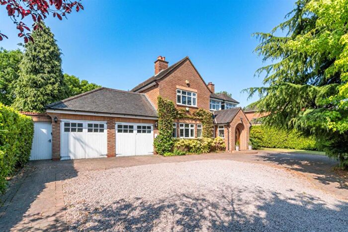 6 Bedroom Detached House To Rent In Stonor Park Road, Solihull, B91