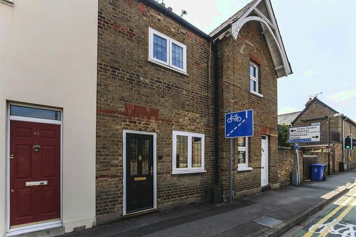 2 Bedroom Terraced House To Rent In Vansittart Road, Windsor, Berkshire, SL4