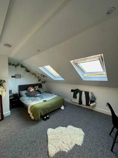 6 Bedroom Terraced House To Rent In Landcross Road, Fallowfield, M14