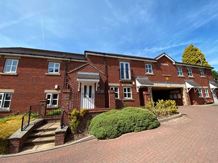 3 Bedroom Flat To Rent In St Francis Close, Crosspool, Sheffield, S10