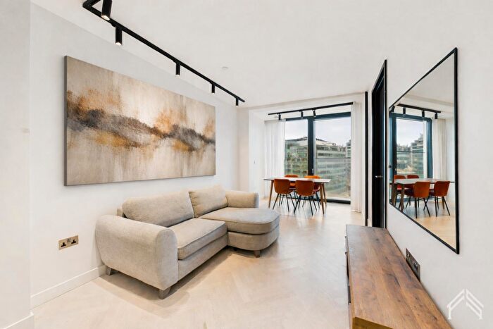 1 Bedroom Apartment To Rent In One Crown Place, Sun Street, EC2A