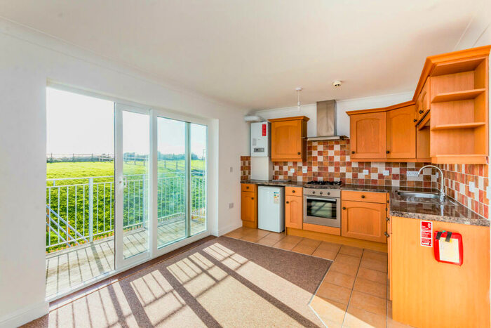 2 Bedroom Apartment To Rent In Shore Road, Ventnor, PO38