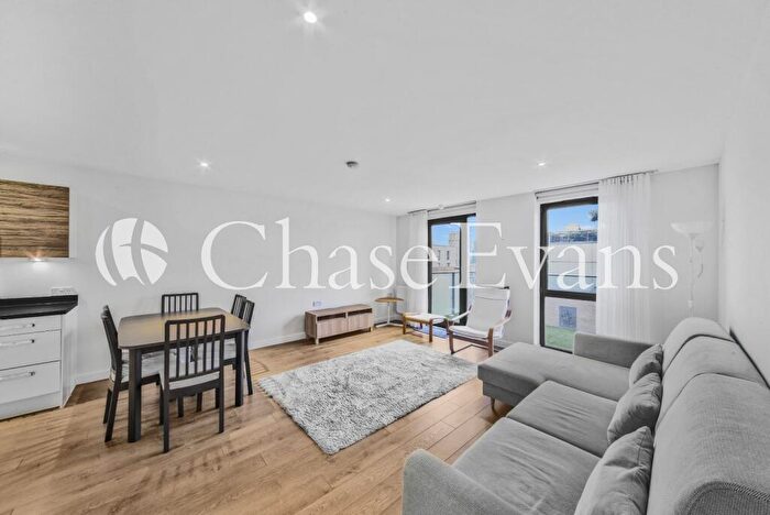 2 Bedroom Flat For Sale In Pasmore Court, New Festival Avenue, Poplar, London, E14