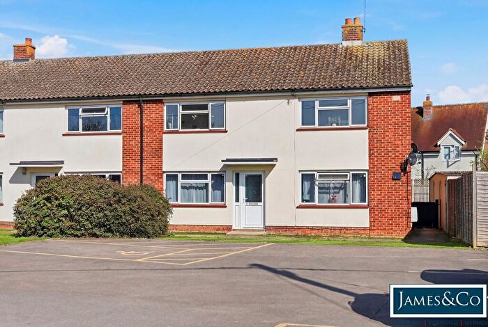 2 Bedroom Apartment For Sale In Causeway End, Felsted, CM6
