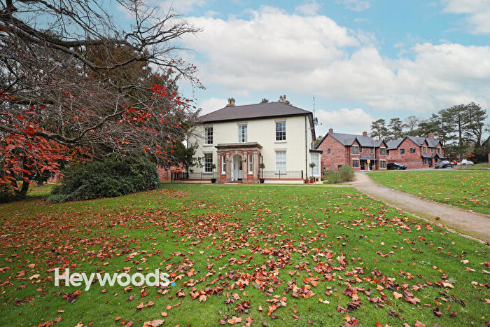 2 Bedroom Flat For Sale In The Elms, Keele, Newcastle, Staffordshire, ST5