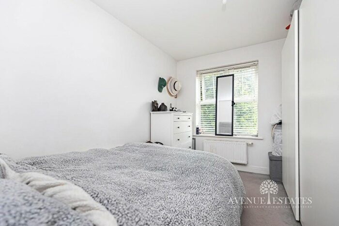 2 Bedroom Apartment For Sale In Talbot Road, Bournemouth, Dorset, BH9