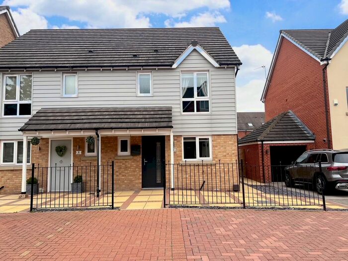 2 Bedroom Semi-Detached House To Rent In Jackdaw Drive, Wath-Upon-Dearne, Rotherham, S63