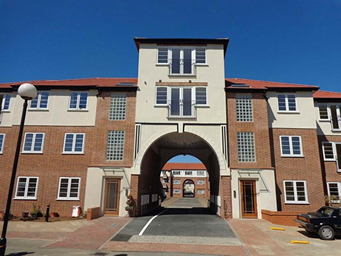 2 Bedroom Flat To Rent In Southall Court, Lady Margaret Road, Southall, UB1