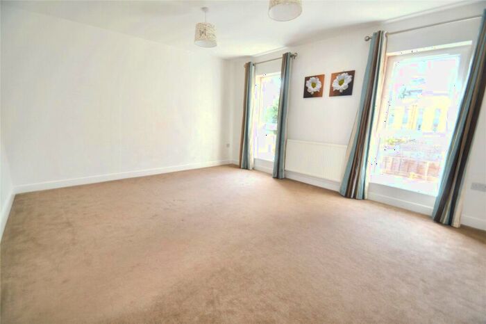 4 Bedroom House To Rent In Scholars Way, Dagenham, Essex, RM8
