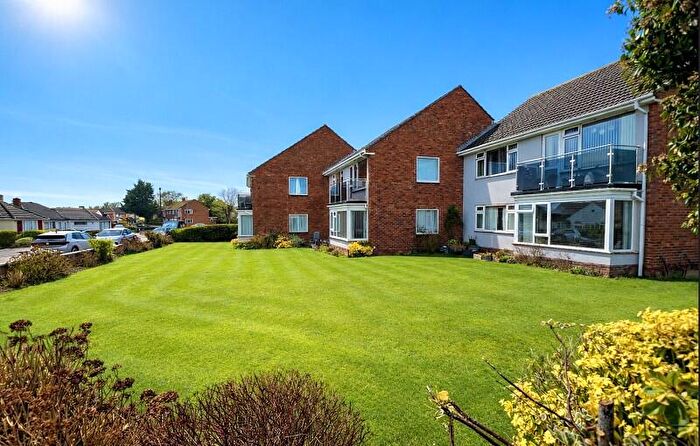 2 Bedroom Flat For Sale In Bouverie Close, Barton On Sea, New Milton, Hampshire., BH25