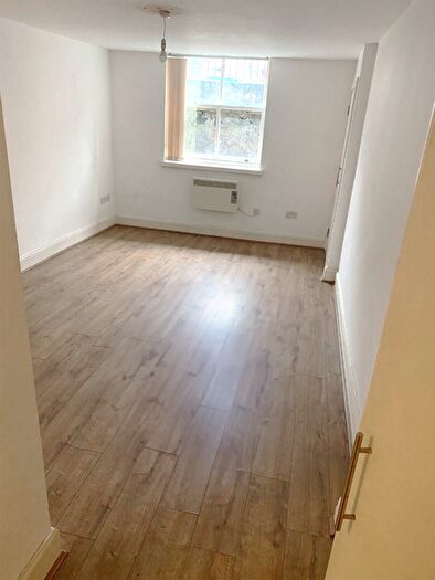 2 Bedroom Flat To Rent In Princes Road, Liverpool, L8