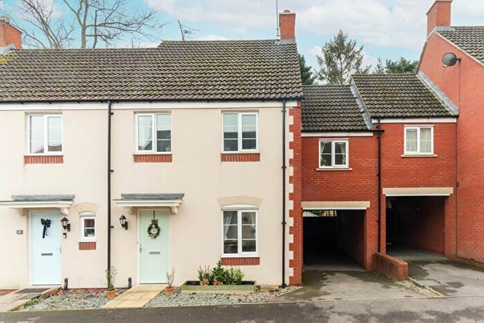 3 Bedroom Semi-Detached House To Rent In Cossor Road Pewsey, SN9