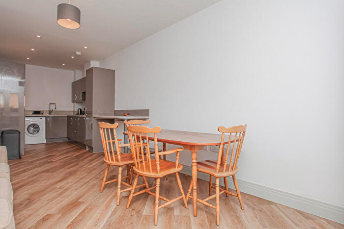 1 Bedroom Flat For Sale In Clifton Close, Bicester, OX26