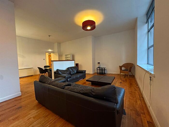 2 Bedroom Flat For Sale In Tobacco Factory, Phase, Ludgate Hill, M4