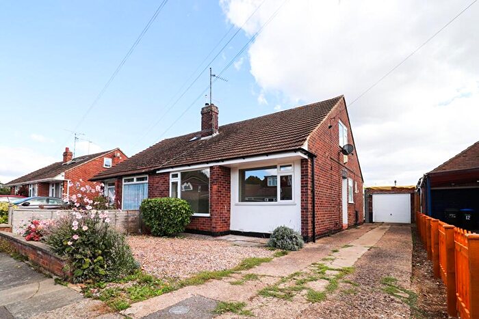 3 Bedroom Bungalow To Rent In Parklands Avenue, Northampton, NN3