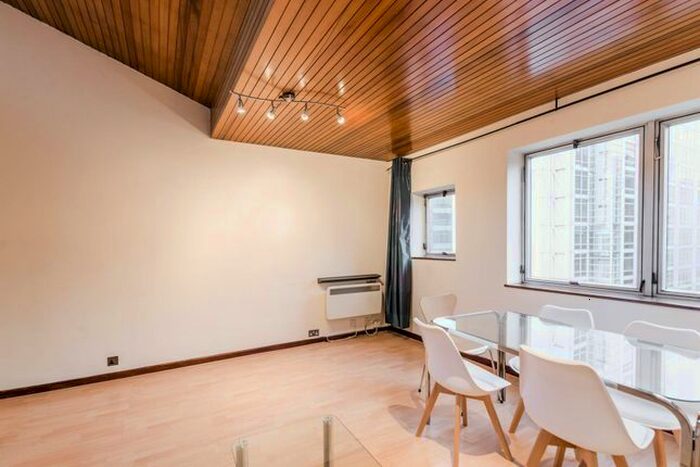 2 Bedroom Flat To Rent In Fitzroy Street, Fitzrovia, London, W1T