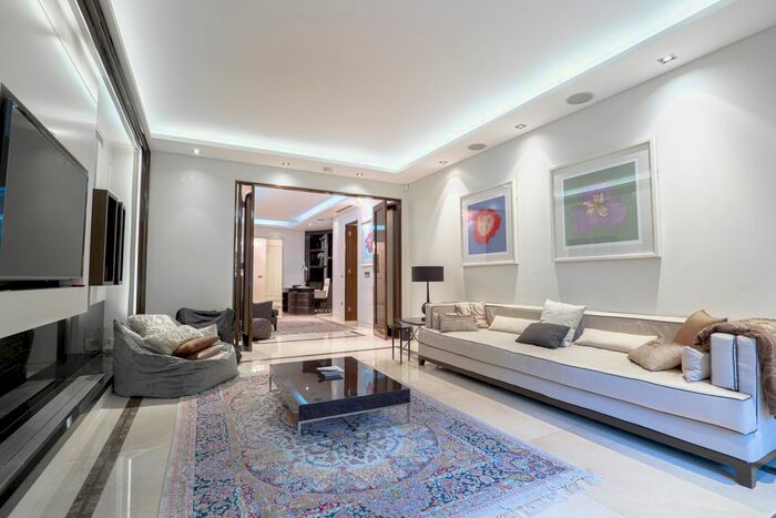 5 Bedroom Flat To Rent In Parkside, Knightsbridge, London, SW1X