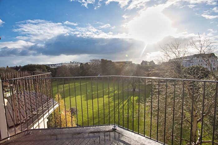 2 Bedroom Flat To Rent In Augusta Gardens, Folkestone, CT20