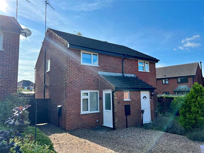 2 Bedroom House To Rent In Blencowe Drive, Brackley, NN13