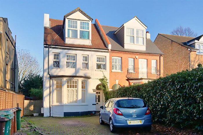 2 Bedroom Flat To Rent In Sherwood Park Road Sutton, SM1