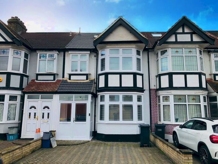 5 Bedroom Terraced House To Rent In Langham Drive, Chadwell Heath, RM6
