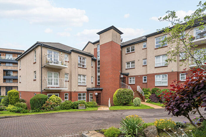2 Bedroom Flat For Sale In The Apartments, Milverton Road, Giffnock, G46