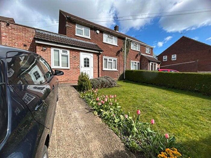 3 Bedroom House To Rent In Snatchup, Redbourn, AL3