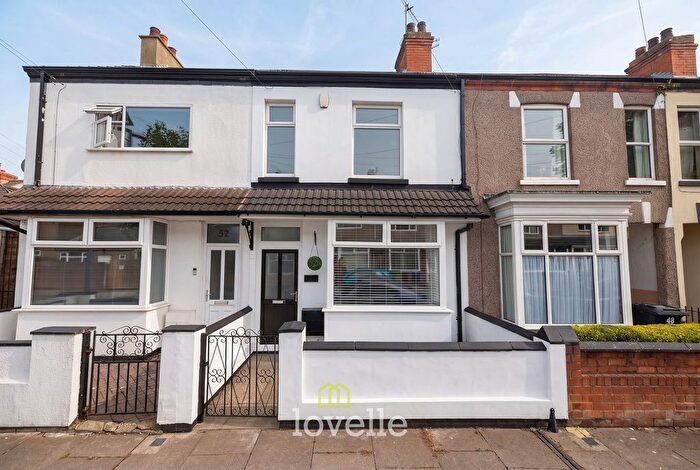 3 Bedroom Terraced House For Sale In Fairmont Road, Grimsby, DN32