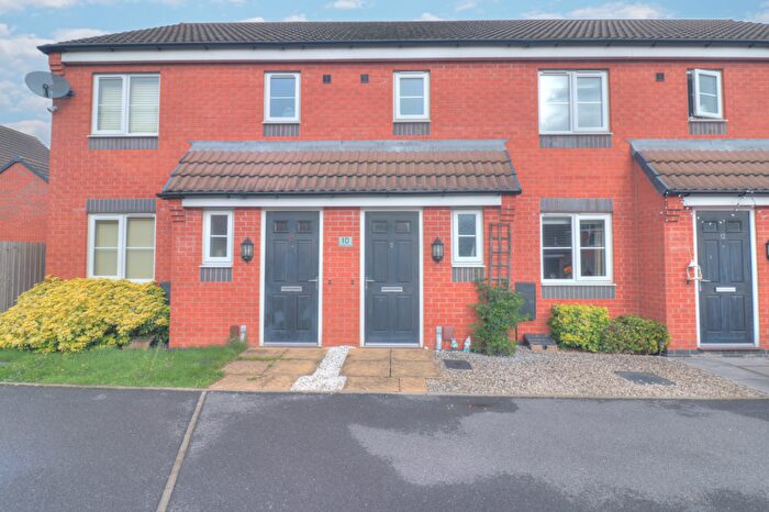 3 Bedroom Town House For Sale In Pasture Drive, Leicester, LE4