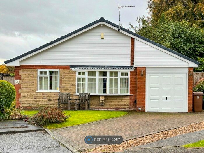 2 Bedroom Bungalow To Rent In Beechfield, Rochdale, OL11