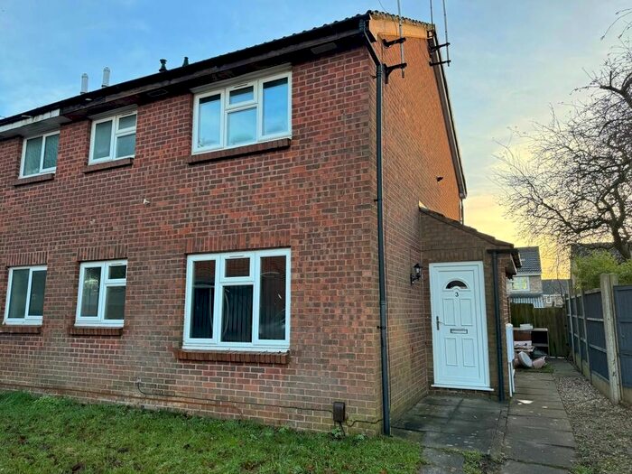 1 Bedroom Maisonette To Rent In Floyd Close, Leicester, Leicestershire, LE4