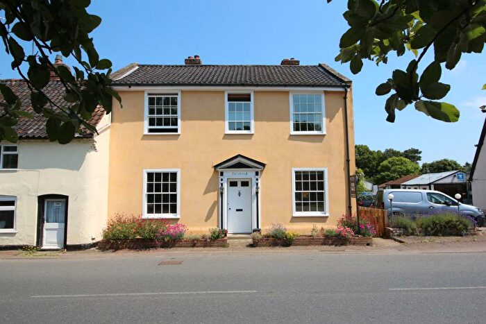 4 Bedroom Semi-Detached House For Sale In The Street, Bramfield, IP19