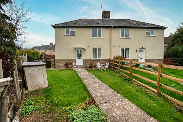 3 Bedroom Semi-Detached House For Sale In Mill Lane, Hathersage, Hope Valley, S32
