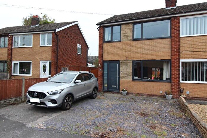 3 Bedroom Semi-Detached House For Sale In Downham Road, Leyland, Lancashire, PR25