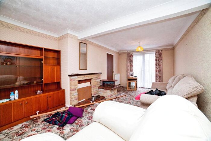 2 Bedroom Semi-Detached House For Sale In Newstead Street, Mansfield, Nottinghamshire, NG19