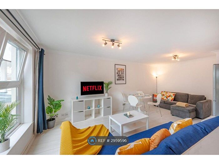 2 Bedroom Flat To Rent In Hackney Road, London, E2